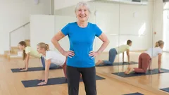 Känner du att ryggen är spänd? Här är vad som verkligen hjälper till att lindra smärtan i nedre delen av ryggen